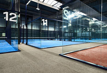 Constructeur court de padel
